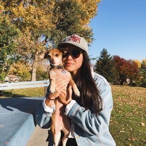 Meet your Posher, Phoebe